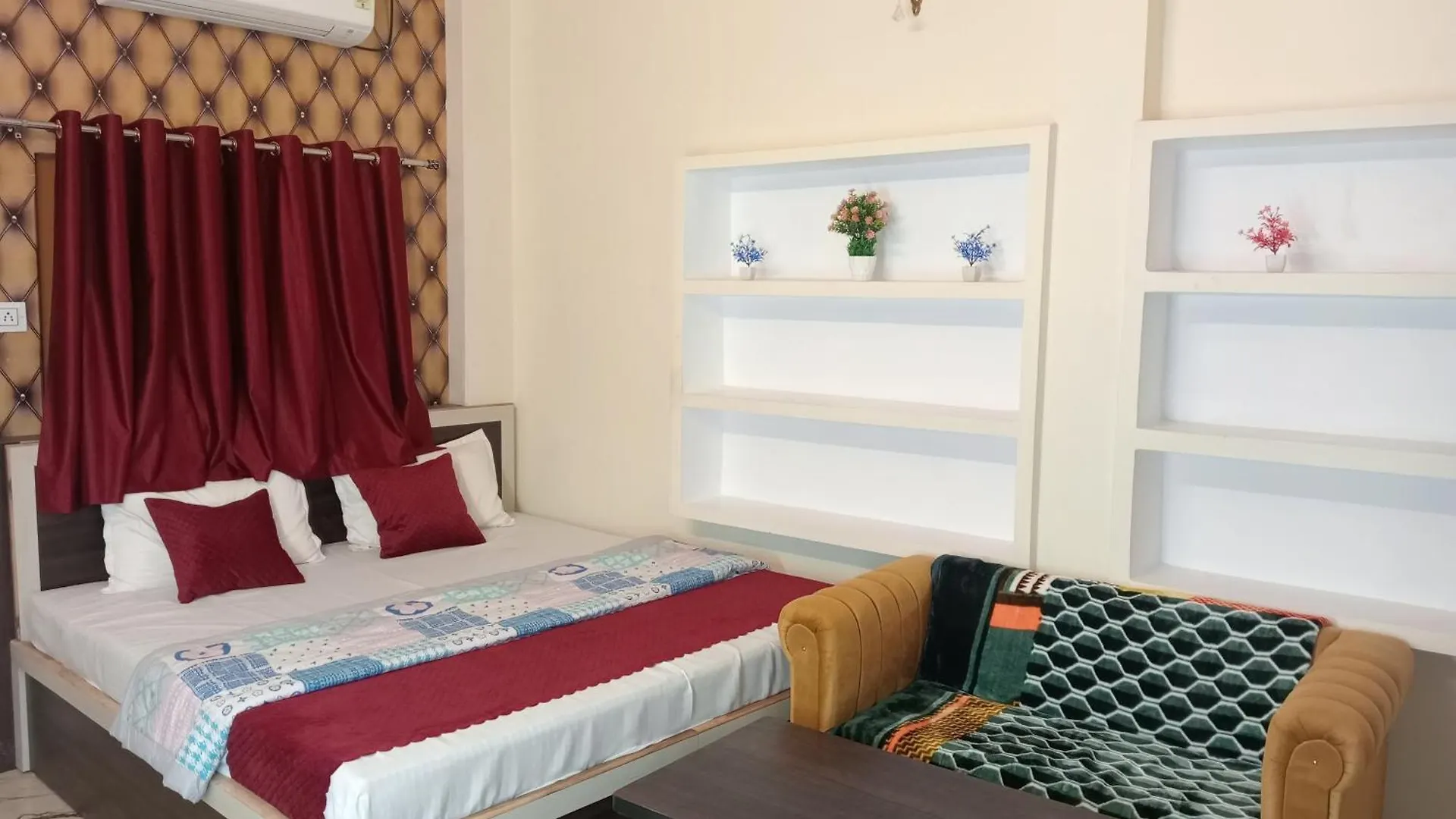 Rudra Guest House Varanasi India