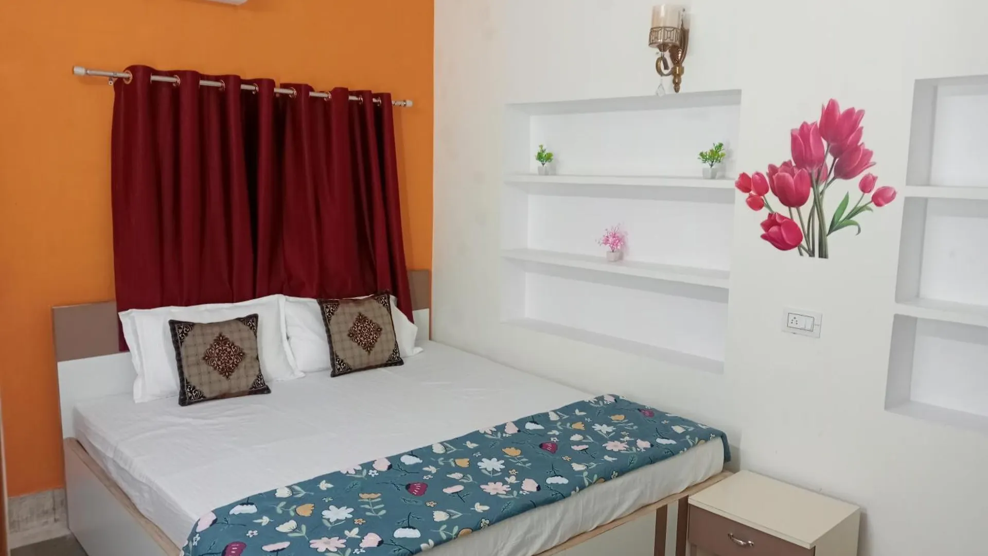 Rudra Guest House location